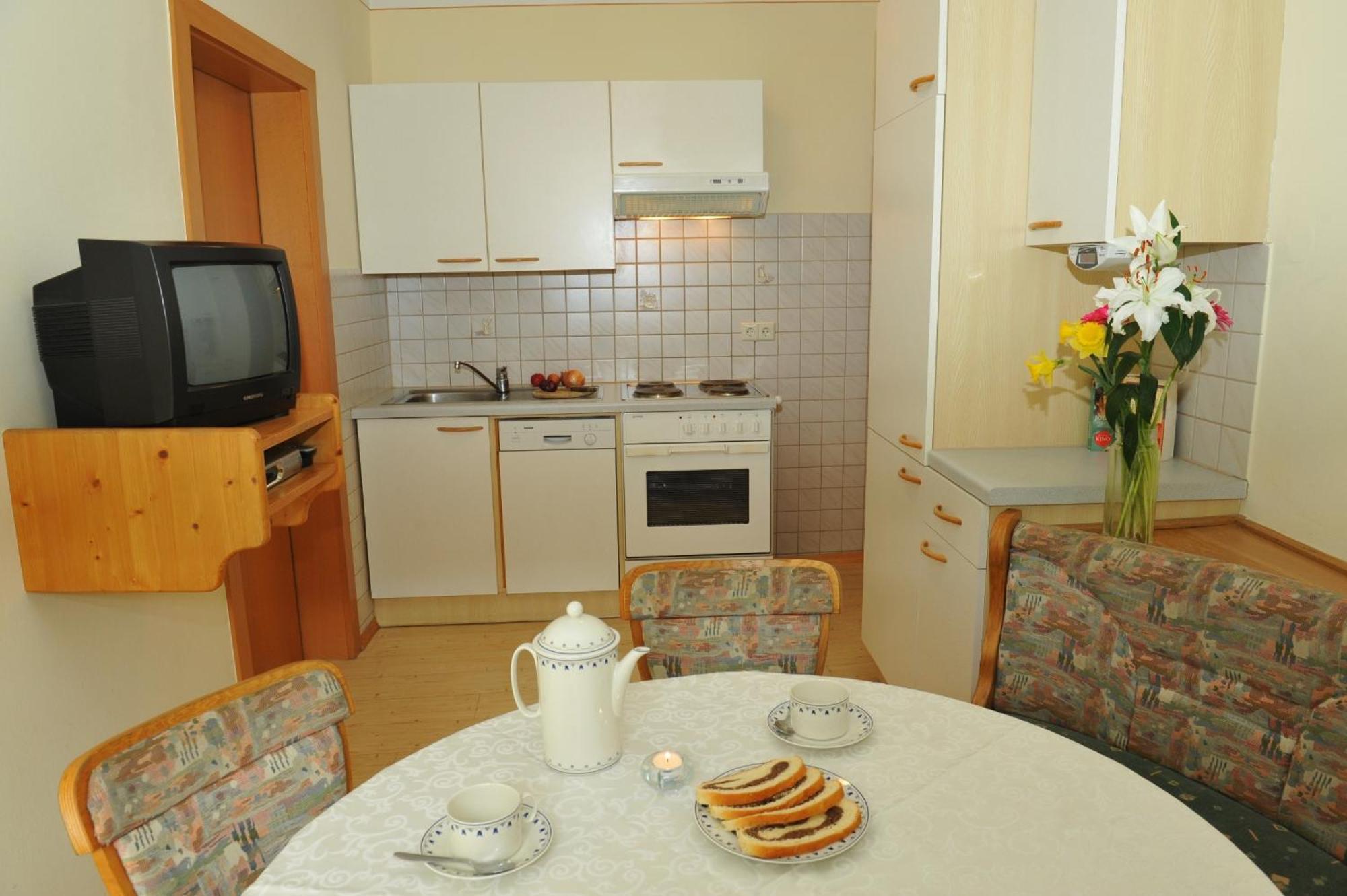 Gut Neusess Villa Маутерндорф Екстериор снимка